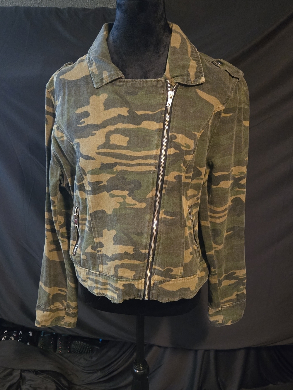 Jack + Avery Camo Utility Zip-Front Women's Jacket - Olive Green Large